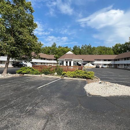 Travelodge By Wyndham Mackinaw City Zewnętrze zdjęcie