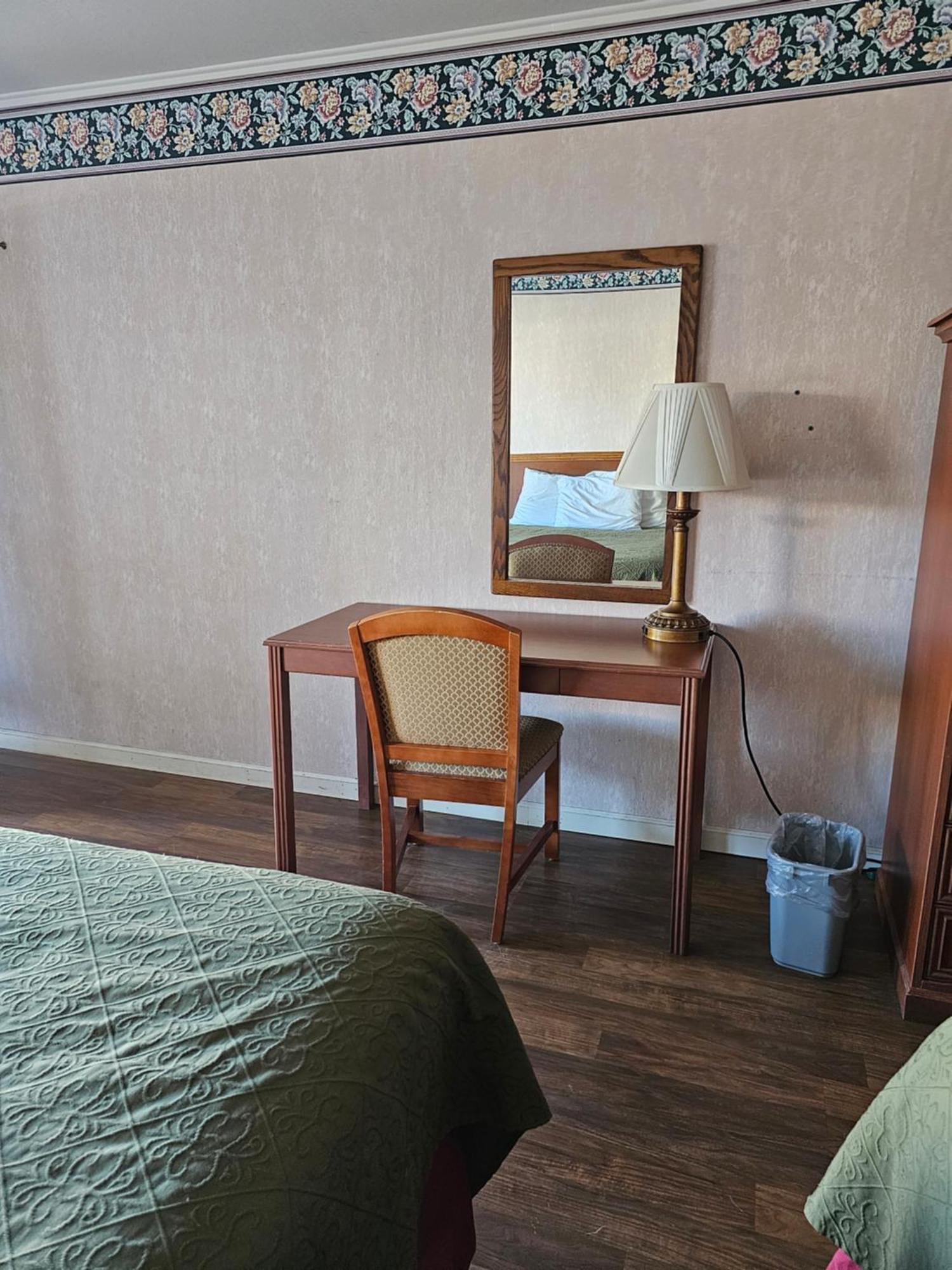 Travelodge By Wyndham Mackinaw City Zewnętrze zdjęcie