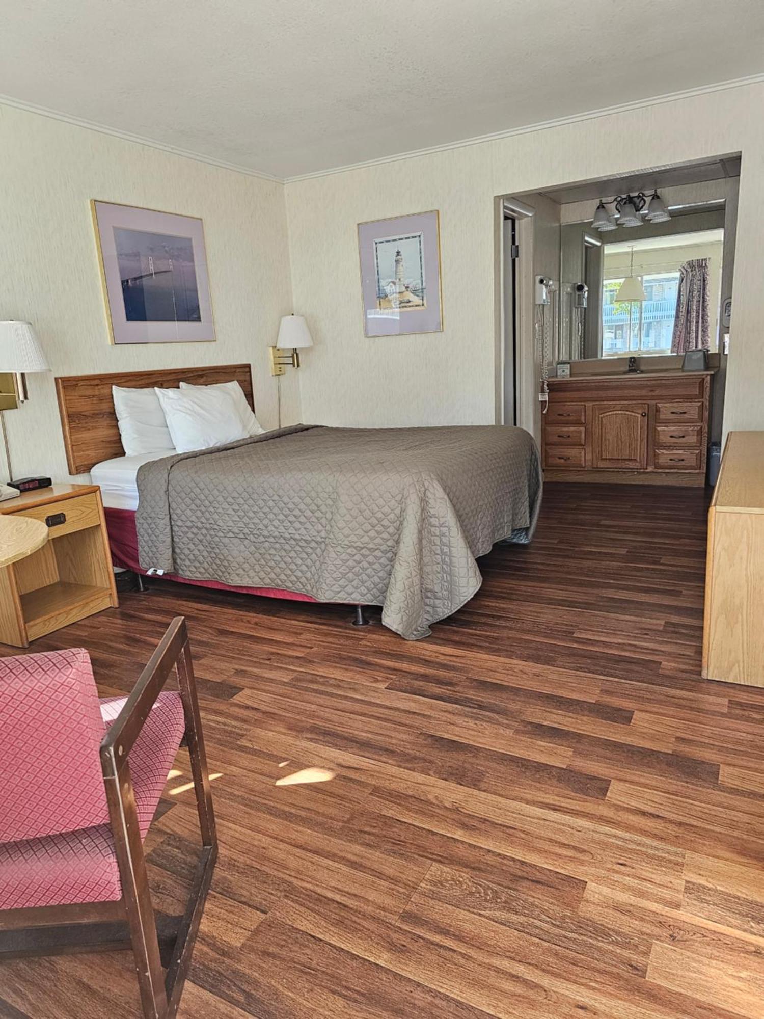 Travelodge By Wyndham Mackinaw City Zewnętrze zdjęcie