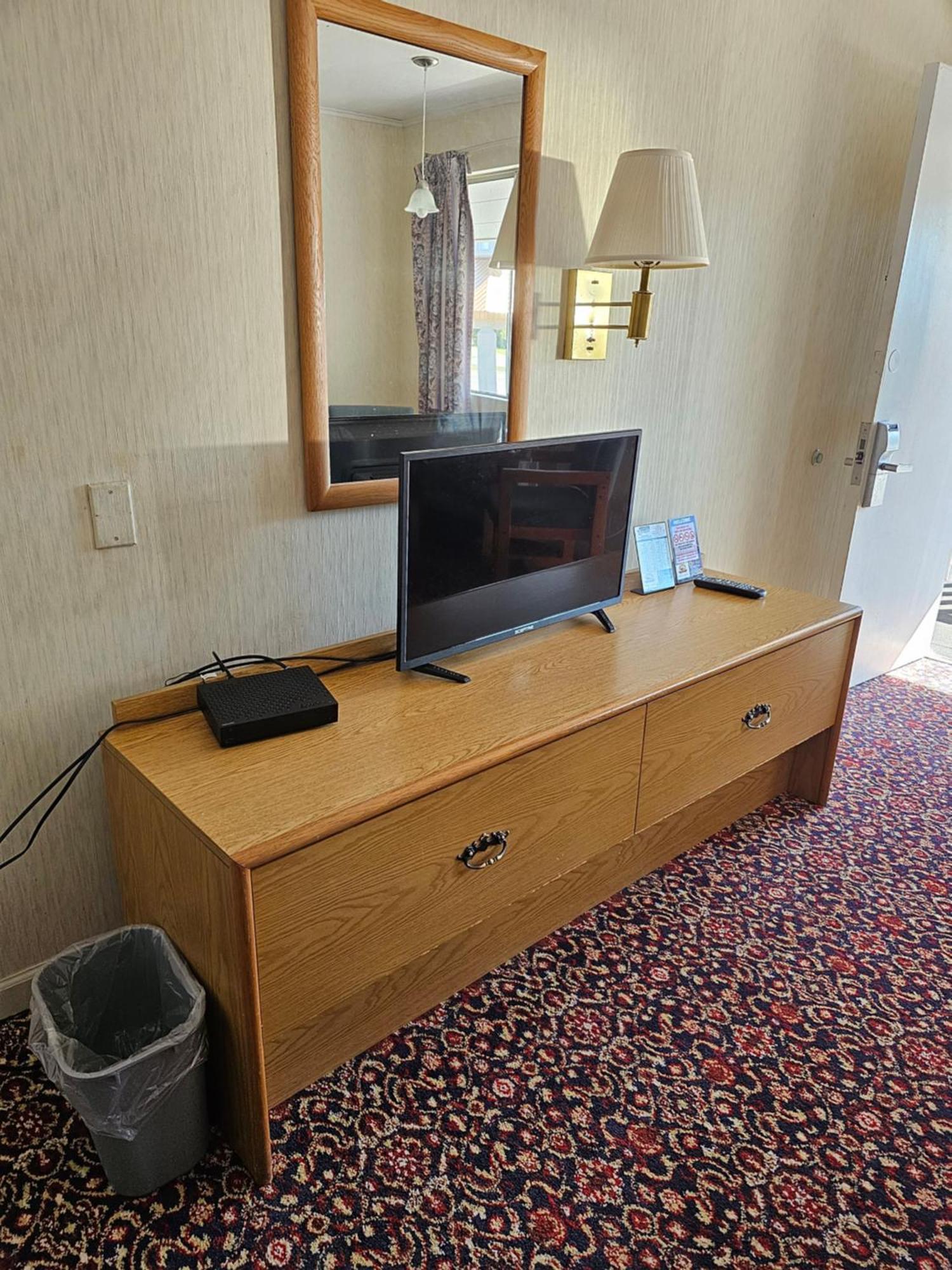 Travelodge By Wyndham Mackinaw City Zewnętrze zdjęcie