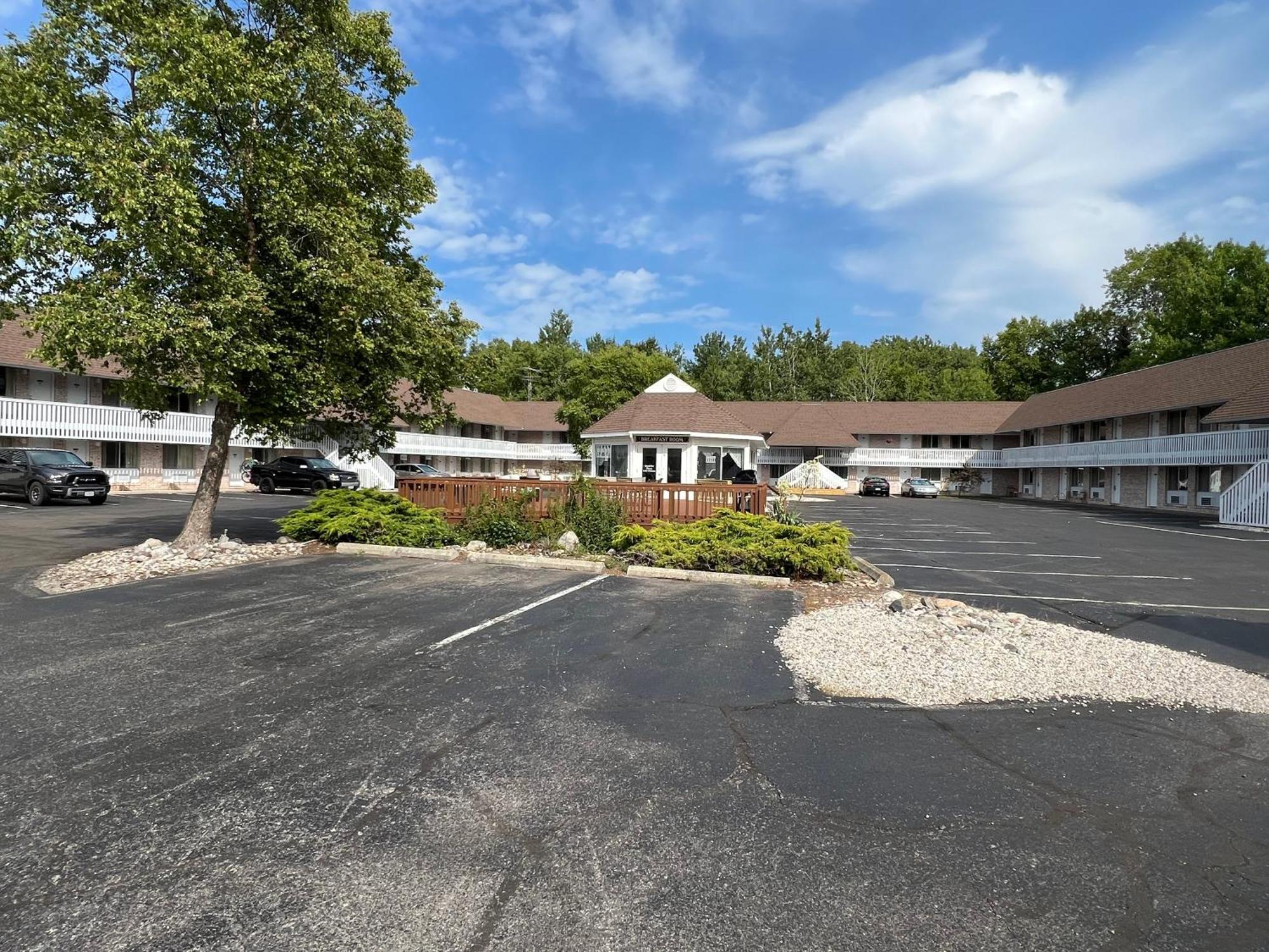 Travelodge By Wyndham Mackinaw City Zewnętrze zdjęcie